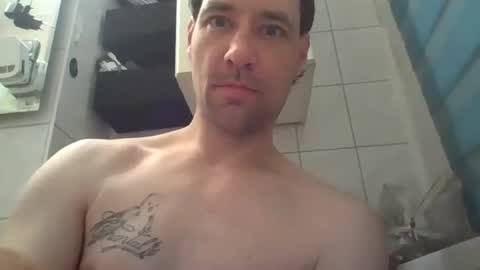 Snapshot of dickxxxd chatting on December 20, 2025, 7:43 pm dickxxxd online show from December 20, 2025, 7:43 pm