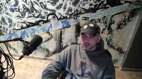 didismurf02 online show from November 17, 2025, 2:17 am
