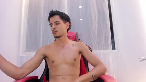 Diego lat online show from March 21, 2026, 2:16 am