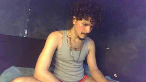 diemond_latinx98 online show from April 18, 2026, 11:47 am