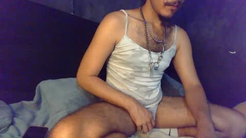 diemond_latinx98 online show from April 24, 2026, 5:43 am