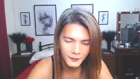 Dennesse online show from December 15, 2025, 11:09 pm