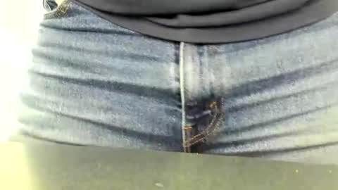 Snapshot of dieselau chatting on November 14, 2025, 3:05 am Diesel online show from November 14, 2025, 3:05 am