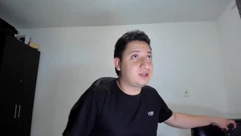 diiego_xxx online show from April 19, 2026, 4:50 pm