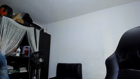 diiego_xxx online show from July 18, 2026, 3:16 pm