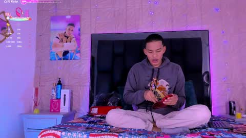 Dilan online show from September 17, 2025, 8:43 pm