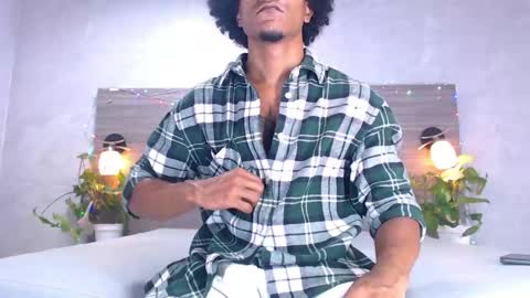 dilan_hall online show from May 15, 2026, 11:23 pm