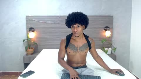 dilan_hall online show from June 16, 2026, 4:42 pm