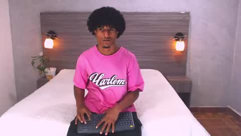 dilan_hall online show from June 20, 2026, 7:38 pm
