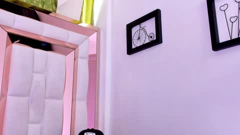 dilan_scootk_ online show from January 30, 2025, 5:17 pm