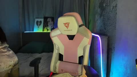 DilaraBradbury online show from December 5, 2024, 6:10 am