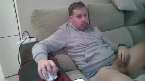 Snapshot of dili999 chatting on September 27, 2025, 5:29 pm dili999 online show from September 27, 2025, 5:29 pm