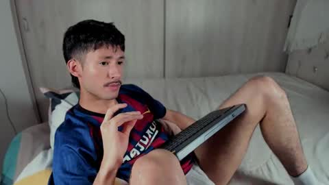 Fabian online show from April 17, 2026, 8:17 am