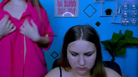 dina_bloom online show from July 2, 2026, 3:23 am