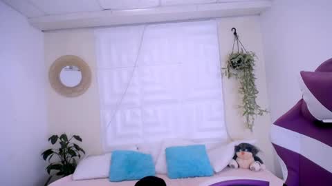 Snapshot of dina_mcry chatting on May 11, 2026, 3:07 pm DINA online show from May 11, 2026, 3:07 pm