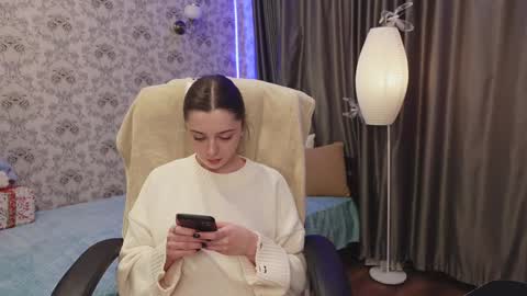 dinacandy online show from December 20, 2024, 11:32 am