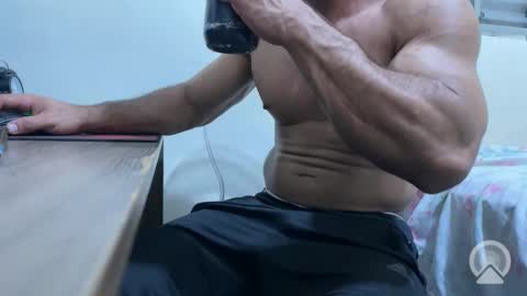 dinhoo14 online show from October 3, 2025, 3:25 am