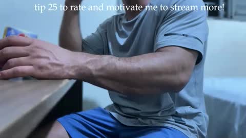 dinhoo14 online show from October 15, 2025, 2:55 am