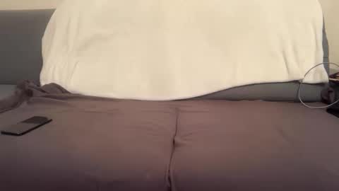 dinnerout1111 online show from October 10, 2025, 4:11 am