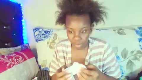 dinnydakrazx online show from September 12, 2025, 7:19 am