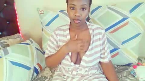 dinnydakrazx online show from October 23, 2025, 7:18 am