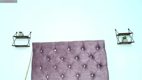 Cristal Independent model online show from April 19, 2026, 2:11 am