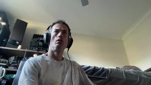 dirtdevildom online show from October 19, 2025, 6:25 am