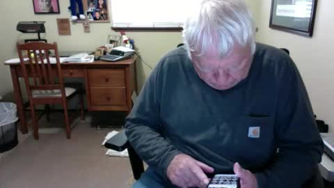 Snapshot of dirtrider195080438 chatting on May 24, 2026, 2:22 pm dirtrider195080438 online show from May 24, 2026, 2:22 pm