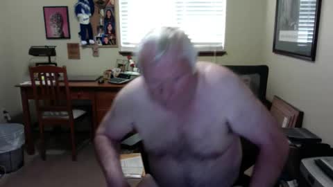 Snapshot of dirtrider195080438 chatting on June 4, 2026, 1:06 pm dirtrider195080438 online show from June 4, 2026, 1:06 pm