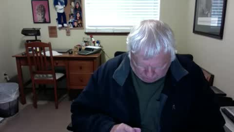 Snapshot of dirtrider195080438 chatting on June 8, 2026, 4:40 pm dirtrider195080438 online show from June 8, 2026, 4:40 pm