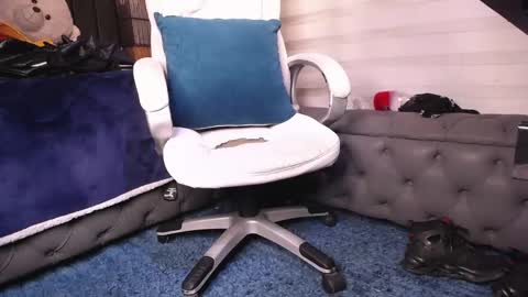 dirty_27cms online show from February 22, 2025, 9:15 pm