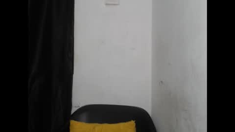 Dirtyangel online show from March 5, 2026, 7:10 pm