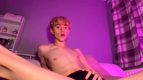 Dylan  online show from April 27, 2026, 8:29 pm