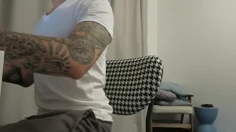 Snapshot of dirtyprettyboi chatting on November 17, 2025, 8:25 pm buy tokens with link online show from November 17, 2025, 8:25 pm