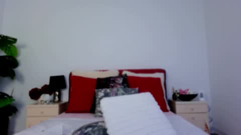 Chloe online show from March 23, 2026, 10:08 am