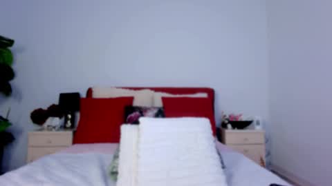 Chloe online show from March 26, 2026, 10:10 am