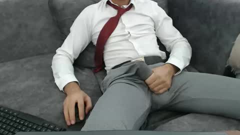 dirtyybooyy77 online show from November 6, 2025, 11:55 am