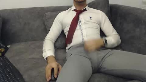 dirtyybooyy77 online show from April 1, 2026, 7:22 pm