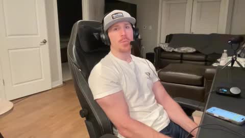 JustinDulgeXXX online show from February 26, 2025, 4:36 am