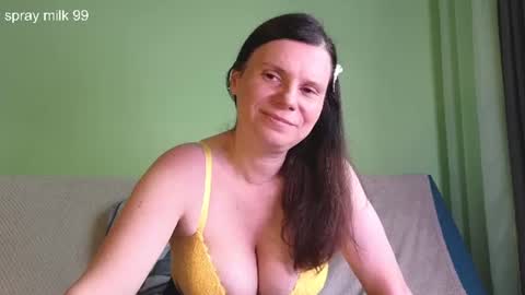 Snapshot of disco_fever80 chatting on July 22, 2026, 6:49 am disco_fever80 online show from July 22, 2026, 6:49 am