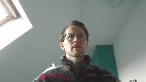 discovery_99 online show from December 5, 2025, 12:58 pm