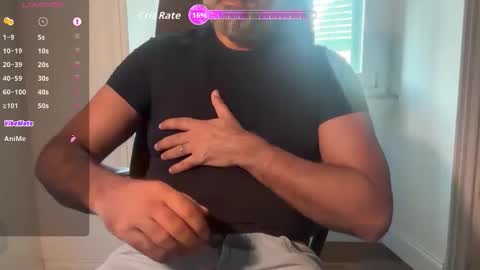 Snapshot of discreetcam chatting on November 14, 2025, 8:57 am Discreet Guy online show from November 14, 2025, 8:57 am