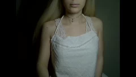 DitaMilton online show from December 29, 2024, 9:41 pm