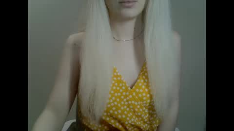 DitaMilton online show from January 26, 2025, 12:33 pm