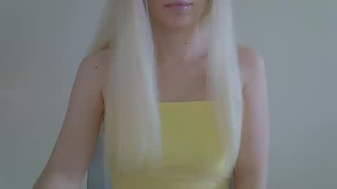 DitaMilton online show from February 25, 2025, 1:28 pm