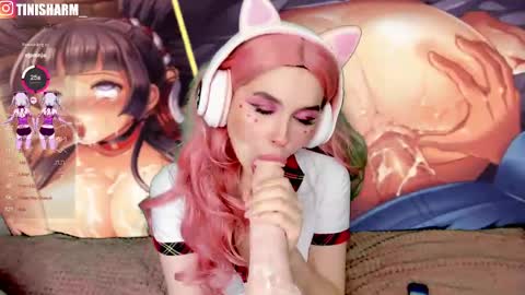 Tini online show from February 9, 2025, 10:11 pm