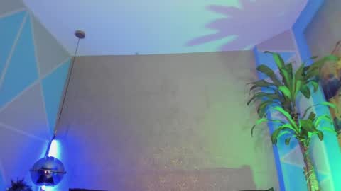 divaluna_ online show from March 31, 2026, 12:12 am