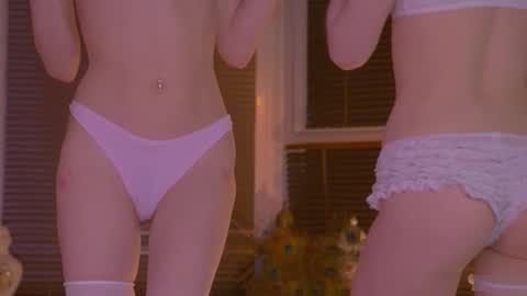 Eva and Lucia online show from March 16, 2026, 12:17 am