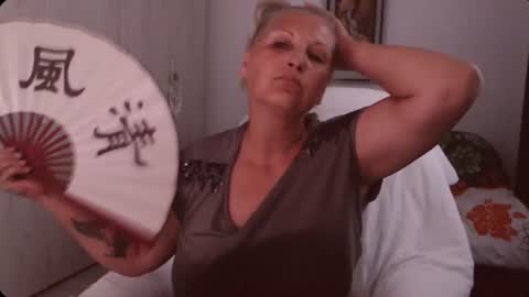 Snapshot of divineblond chatting on June 27, 2026, 12:10 pm Alexxa online show from June 27, 2026, 12:10 pm