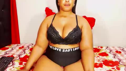 divinebooty93 online show from October 3, 2025, 7:49 am